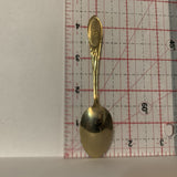 White Daffodil Flower Collectable Souvenir Spoon DI