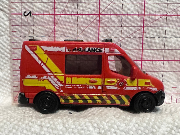 Red Ambulance Renault Master MB885 2011 Matchbox Diecast Car