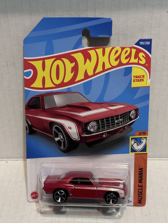 Red '69 COPO Camaro Muscle Mania 2/10 193/250 HCV68 2021 Hot Wheels Diecast Car