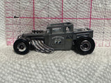 Grey #68 Moon Equipment Co Bone Shaker 2005  Hot Wheels Diecast Car