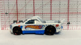 White Fig Rig X1354 G17 2012 Hot Wheels Diecast Car