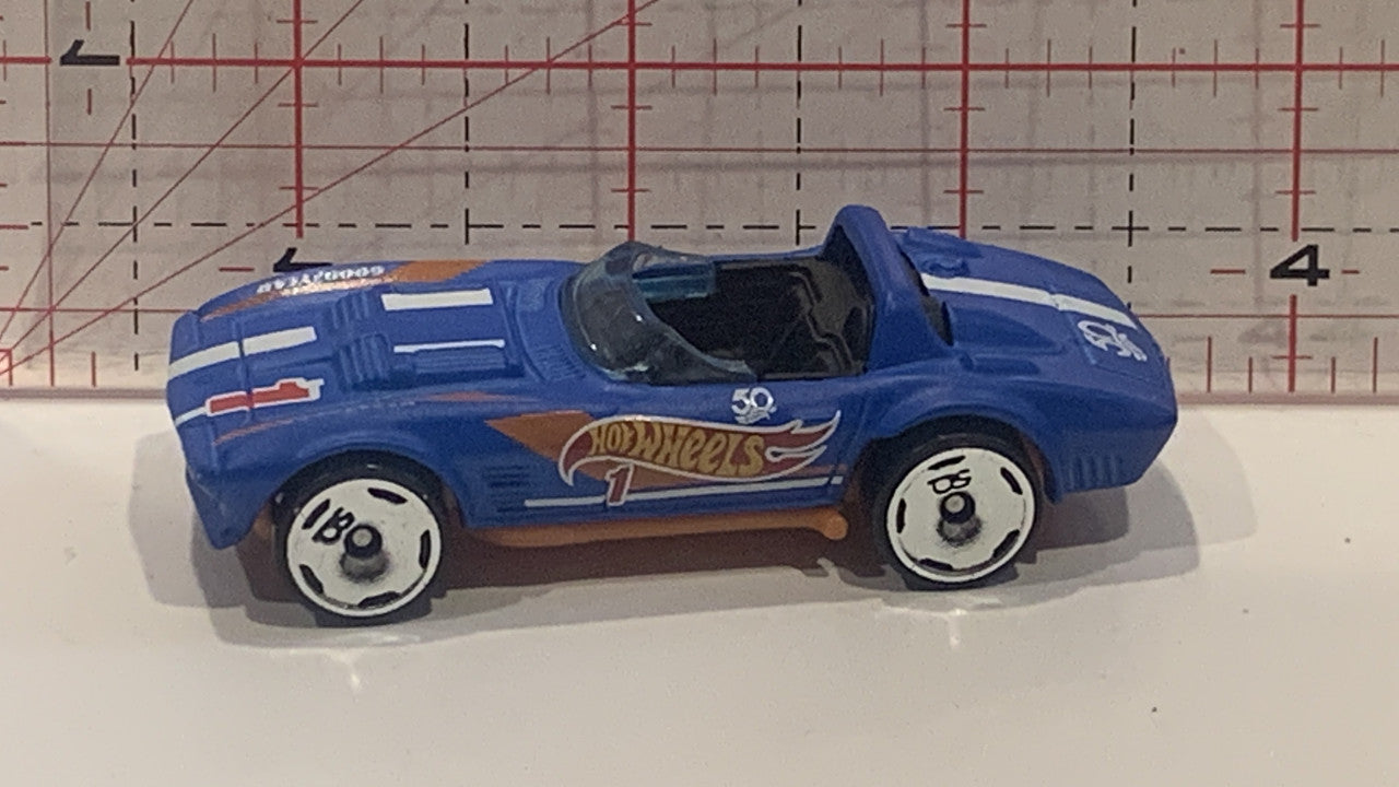 Blue CFH04 Corvette Hot Wheels Toy Diecast Car GwynnSportscards