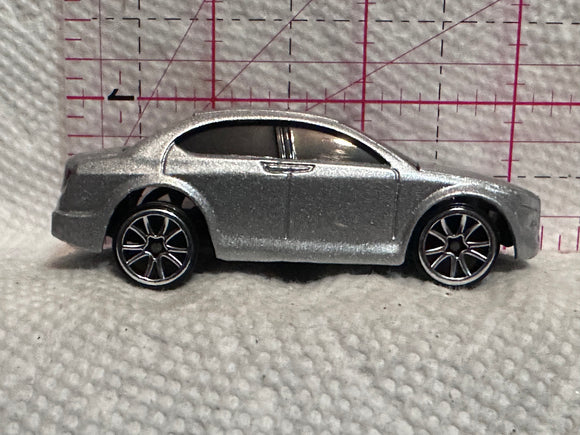 Silver Sedan Racer Motor Max Diecast Car