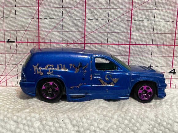 Blue Yu-Gi-Oh Fandango 2001 Hot Wheels Diecast Car
