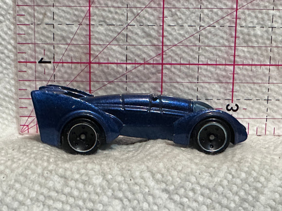 Blue Batmobile X1628 DC Comics Hot Wheels Diecast Car