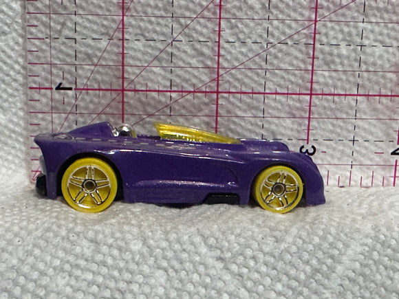 Purple Monoposto W9048 2000 Hot Wheels Diecast Car