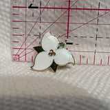 Trillium Flower Ontario  Lapel Pin