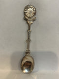 Christmas 1982 Wreath Canadle Souvenir Spoon