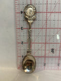Christmas 1982 Wreath Canadle Souvenir Spoon