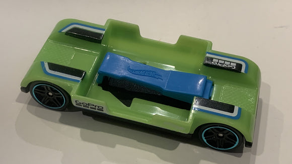 Hot wheels zoom in hot sale green