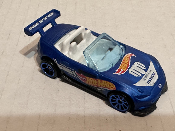 Blue Nitto 2015 Mazda MX-5 Miata DHP05 2015 Hot Wheels Diecast Car