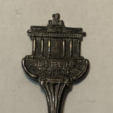 Berlin Brindeneurgertor Building Collectable Souvenir Spoon DQ