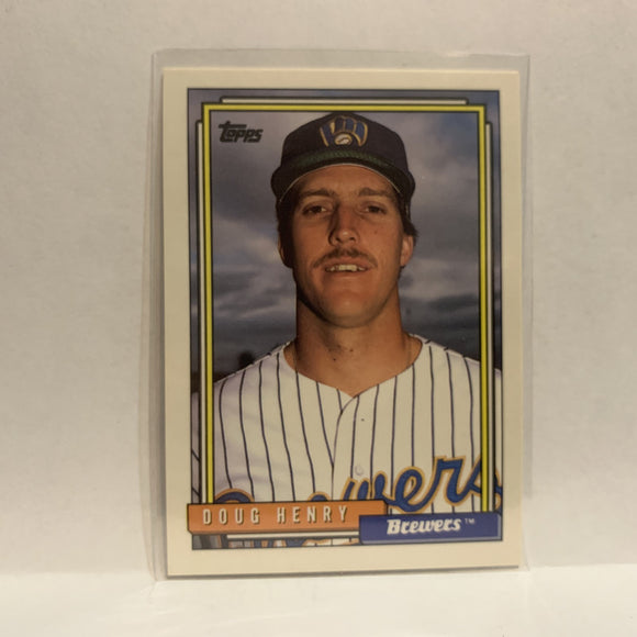 #776 Doug Henry Milwaukee Brewers 1992 Topps Baseball Card IQ