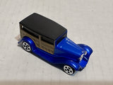 Blue 1932 Ford Maisto Diecast Car