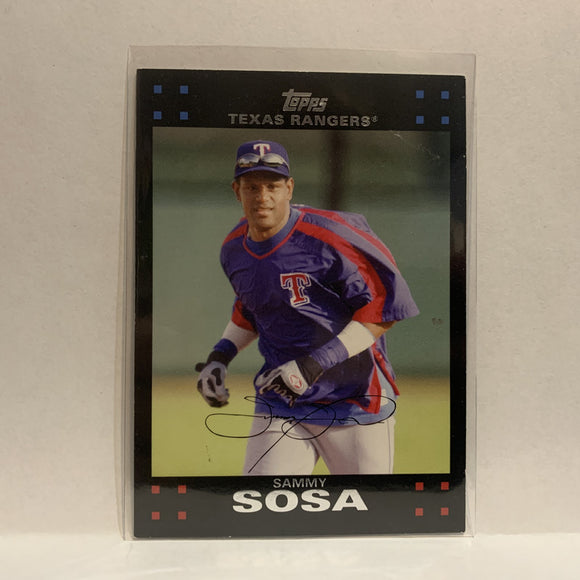 UH49 Sammy Sosa Texas Rangers 2007 Topps Baseball Card IS