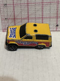 Yellow Breaking Madness Bronco SUV Sonic Flashers Majorette Diecast Car