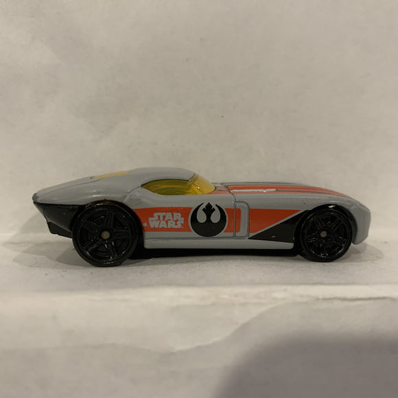 Grey Star Wars Fast FeLion ©2008 Hot Wheels Diecast Car EE