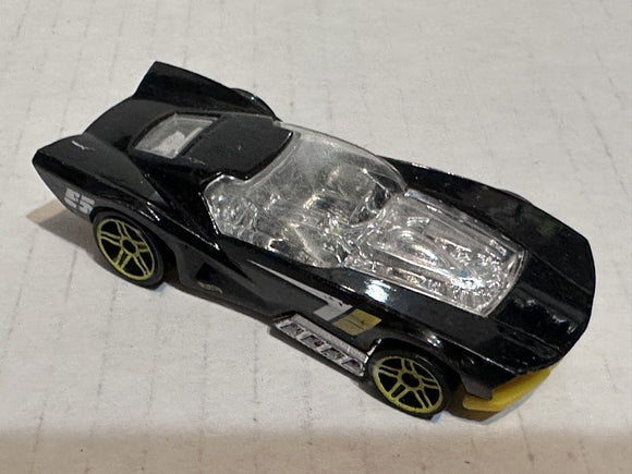 Black Cul8r T9719 2011 Hot Wheels Diecast Car