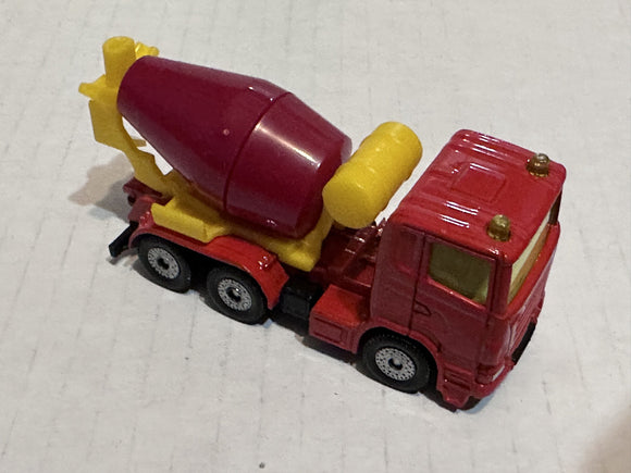 Red Cement Mixer  Unbranded Diecast Car
