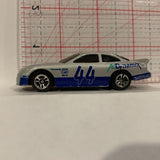 Grey Dynamic Ford Taurus Maisto Diecast Car EF