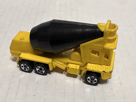 Yellow Cement Mixer 1991 Hot Wheels Diecast Car