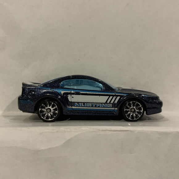 Blue '99 Mustang ©1998 Hot Wheels Diecast Car EI