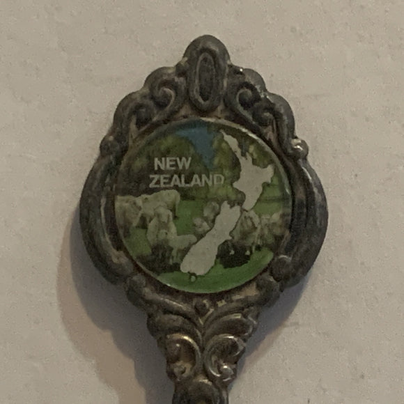 New Zealand Island Sheep Collectable Souvenir Spoon AA