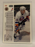 #226 Patrick Flatley New York Islanders 1991-92 Upper Deck Hockey Card  NHL