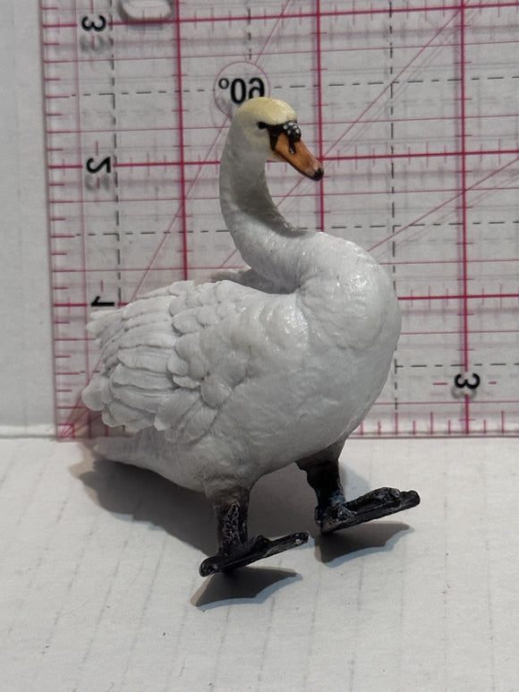 Mute Swan Bird 2000 Breyer  Toy Animal