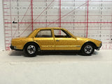 Gold Peufeot 505 1987 Hot Wheels Diecast Car