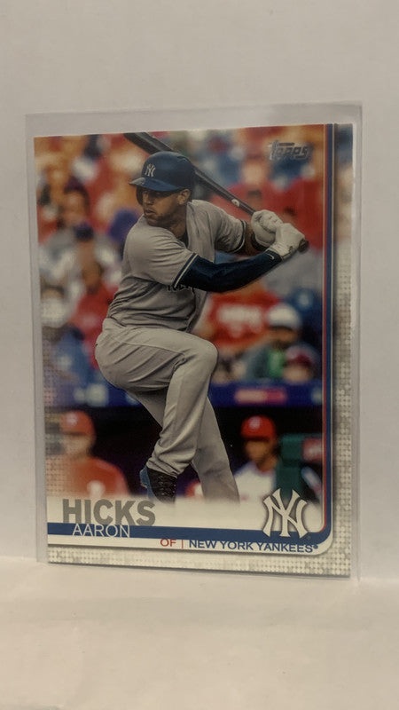 #260 Aaron Hicks New York Yankees 2019 Topps Series 1 Baseball Card