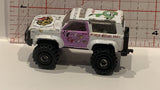 White Wild World Nature Park Bronco Unbranded Toy Diecast Car