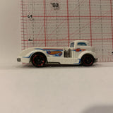 White Mig Rig ©2013 Hot Wheels Diecast Car FD
