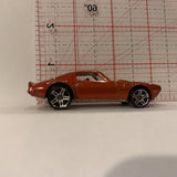 Red Thunderbird V5304 ©2011 Hot Wheels Diecast Car FE