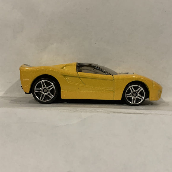 Yellow 40 Somethin ©2001 Hot Wheels Diecast Car FE