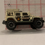 Tan Jeep Wrangler Superl ©2011 Matchbox Diecast Car FF