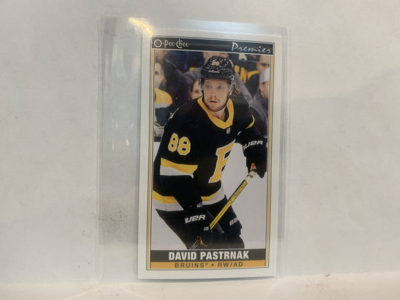 P-6 David Pastrnak Premier Boston Bruins 2020-21 O-PEE-CHEE Hockey Card MP
