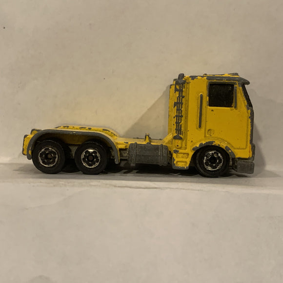Yellow Semi Truck ©1986 Hot Wheels Diecast Car FJ