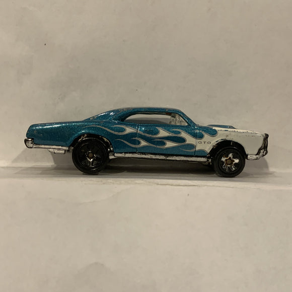 Blue '67 Pontiac GTO ©1998 Hot Wheels Diecast Car FK