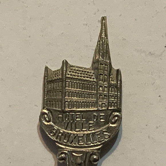 Hotel De Ville Bruxelles Collectable Souvenir Spoon AV