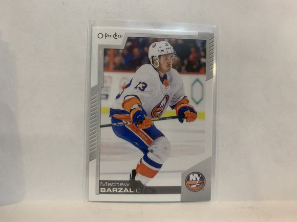 #390 Mathew Barzal New York Islanders 2020-21 O-PEE-CHEE Hockey Card MV