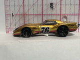 Gold VV8306 2012 M39 Racer Hot Wheels Diecast Car