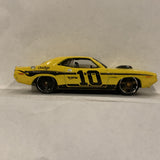 Yellow '70 Dodge Challenger ©2005 Hot Wheels Diecast Car FP