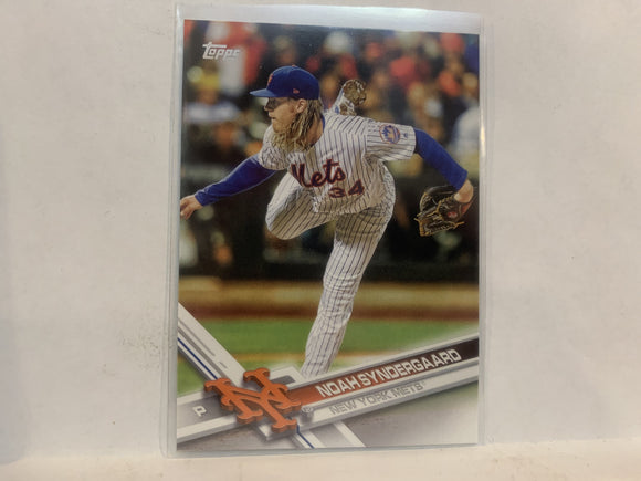 #555 Noah Syndergaard New York Mets 2017 Topps Series 2 Baseball Card MZ2