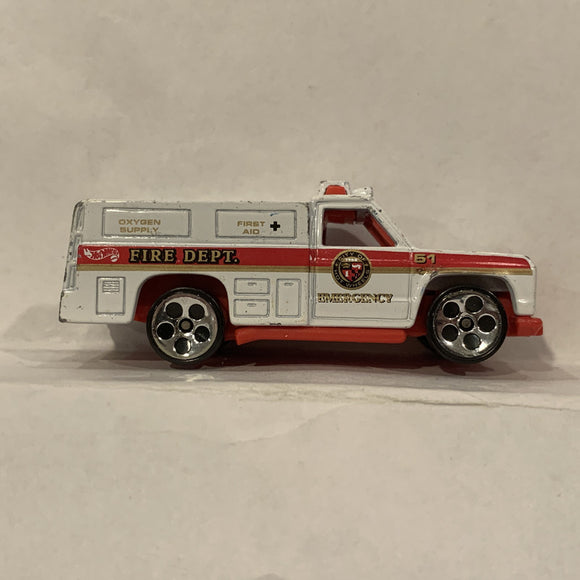 White Fire Dept Utlity Truck ©1974 Hot Wheels Diecast Car GB