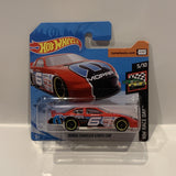 Red Dodge Charger Stock Car 5/10 HW Race Day 2019 FYD78 76/250 Hot Wheels Short Card