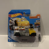 Yellow Fast Gassin 2/10 HW Metro 2019 FYC62 190/250 Hot Wheels Short Card