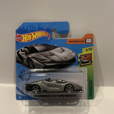 Grey  16 Lamborghini Centenario Roadster 5/10 HW Exotics 2019 FYB38 213/250 Hot Wheels Short Card