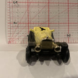 Yellow Old Fashioned  Unbranded Diecast Car GD