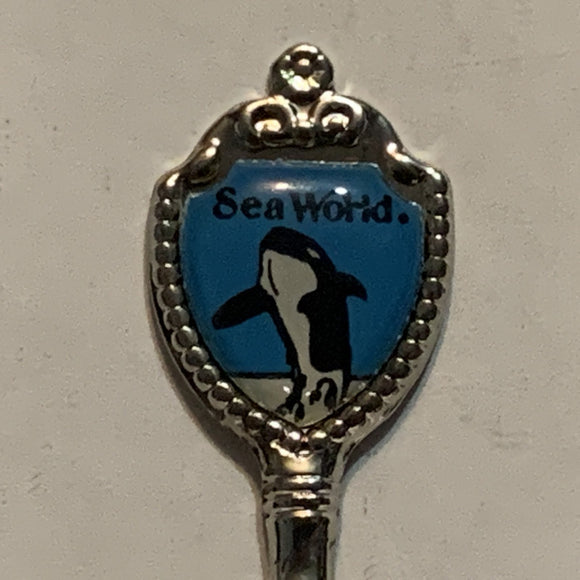 Sea World Orca Killer Whale Collectable Souvenir Spoon BE